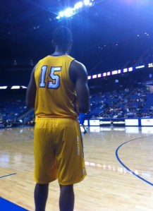 Shawne Williams first game with the Los Angeles D-fenders. They didn't even have time to place his name on the back of the jersey.